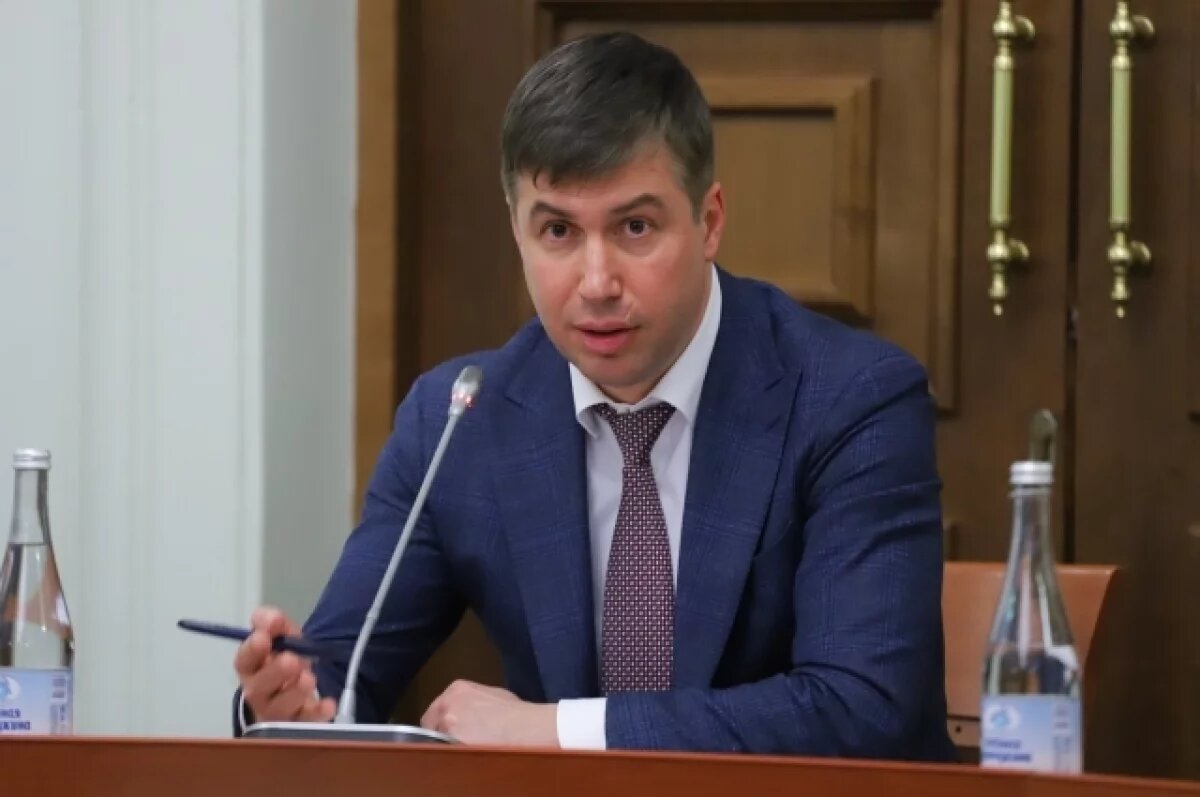    Сити-менеджер Ростова проехал в автобусе и съел шаурму