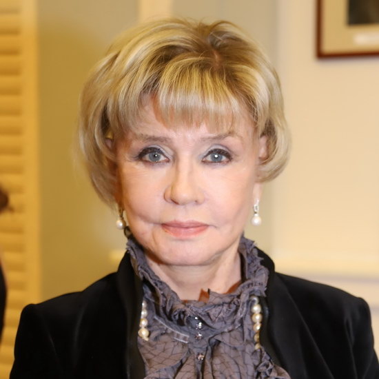     Вера Алентова, Владимир Васильев и Михаил Филиппов стали «легендами сцены»