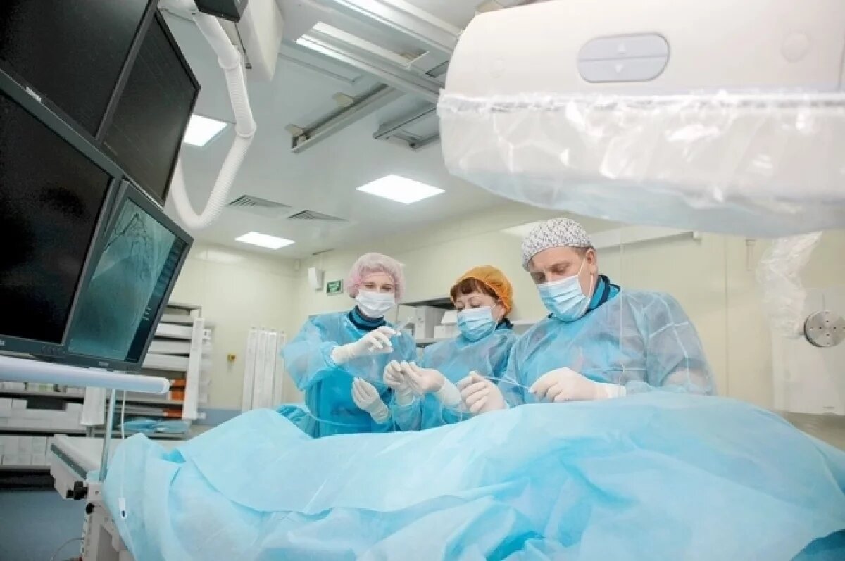    75 - летней женщине провели сложную операцию в больнице в Находке