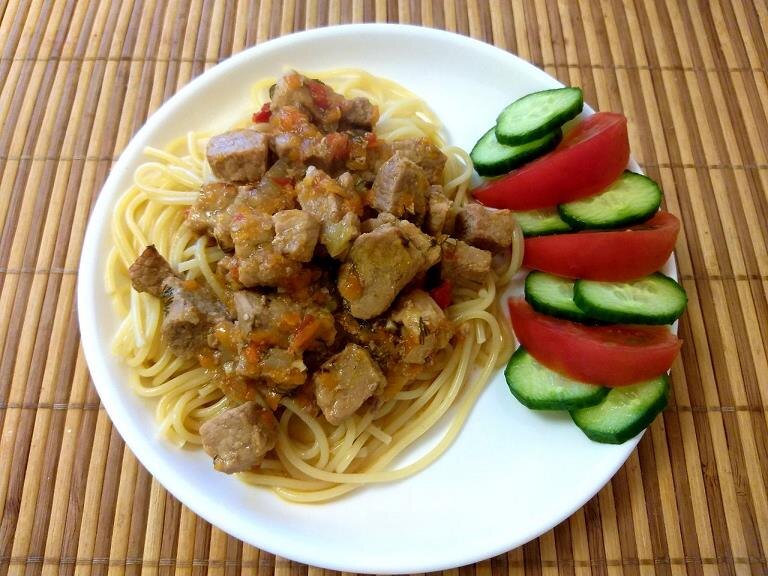 Гуляш из свинины