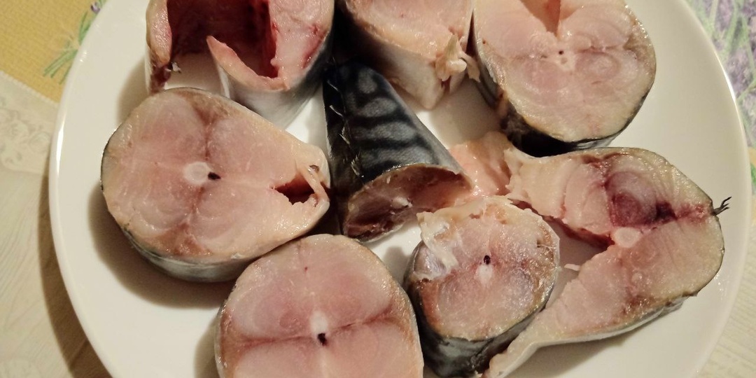 Рецепт малосольной скумбрии. Всего 8 часов и вкуснейшая и ароматная рыба готова