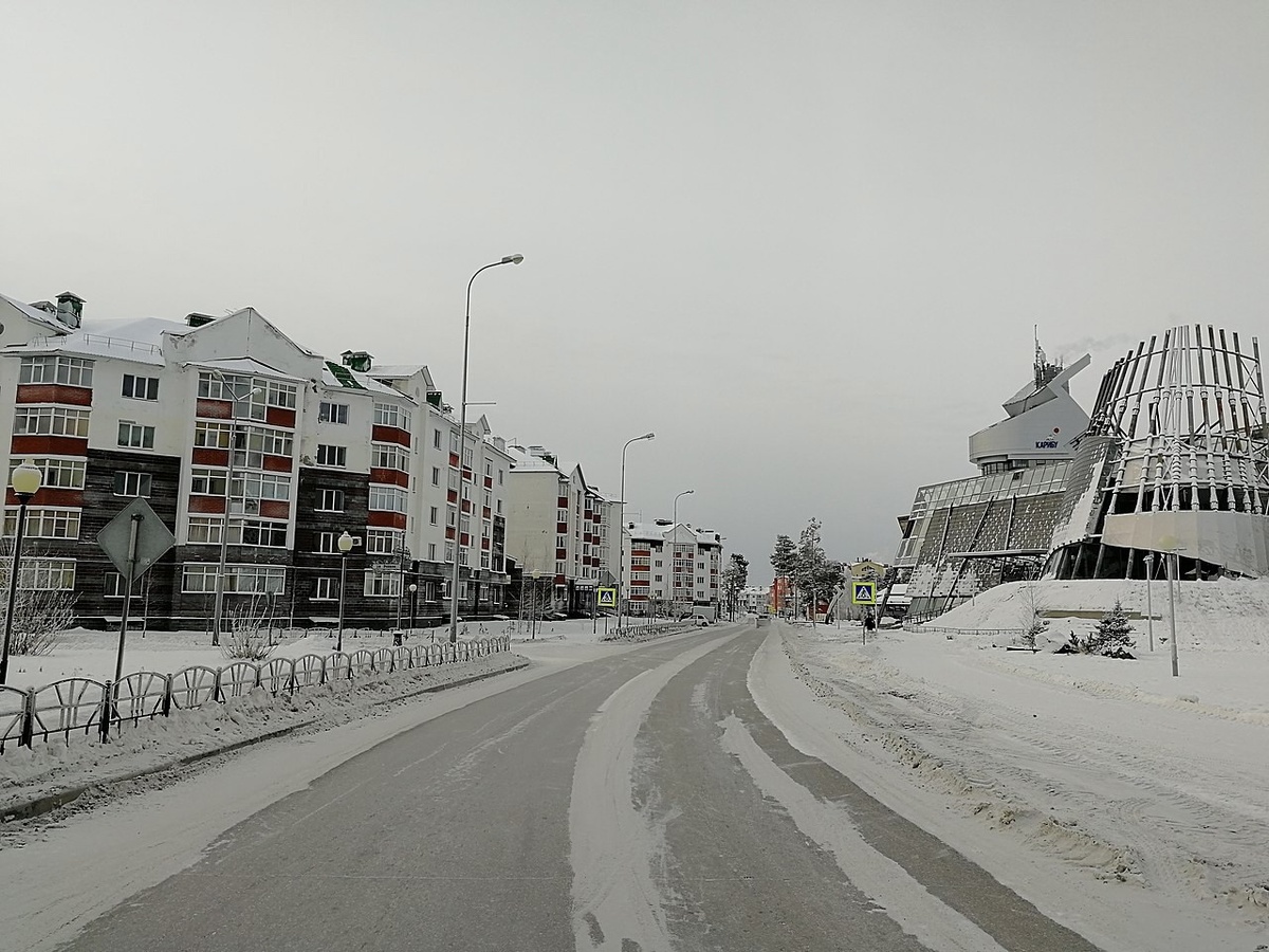    В Белоярском пять семей получили ключи от квартир в новостройке