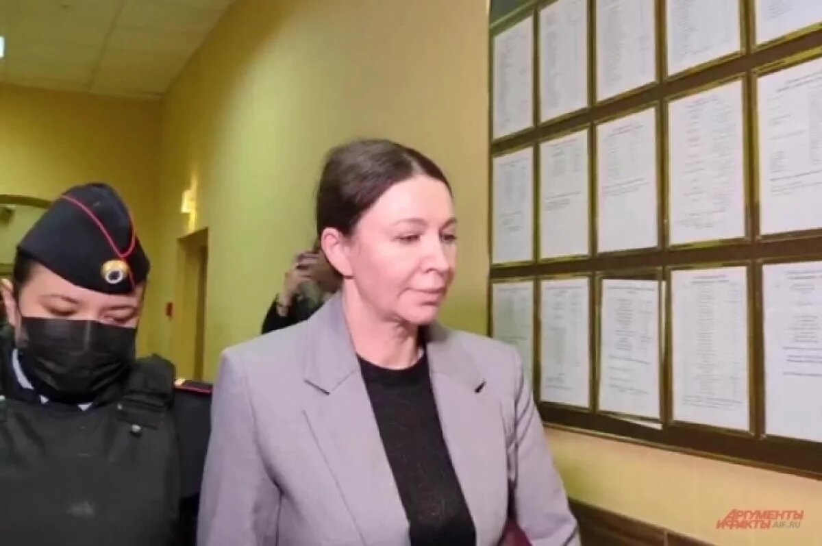    Должна больше миллиарда?