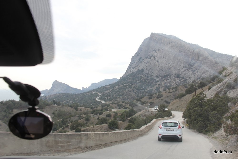     В ближайшие пять лет в Крыму построят и отремонтируют 1290 км дорог