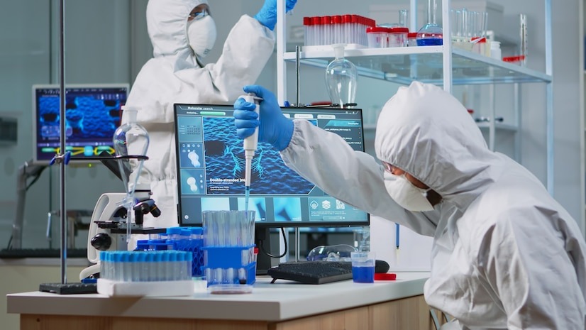 https://img.freepik.com/free-photo/research-scientist-protection-suit-using-micropipette-filling-test-tubes-lab-team-microbiologists-examining-virus-evolution-using-high-tech-analysing-treatment-development-against-covid19_482257-13512.jpg?t=st=1731601479~exp=1731605079~hmac=367ccb33fe94aefab2da4bd90d118320344a9ced4e159a6ef449b7bf79e8bdff&w=826
