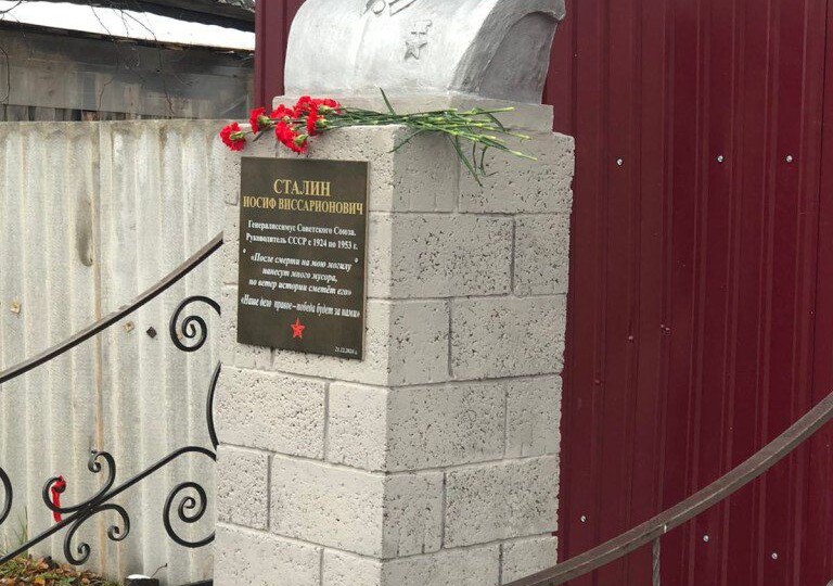 ВОЖДИ ВОЗВРАЩАЮТСЯ В СТРАНУ