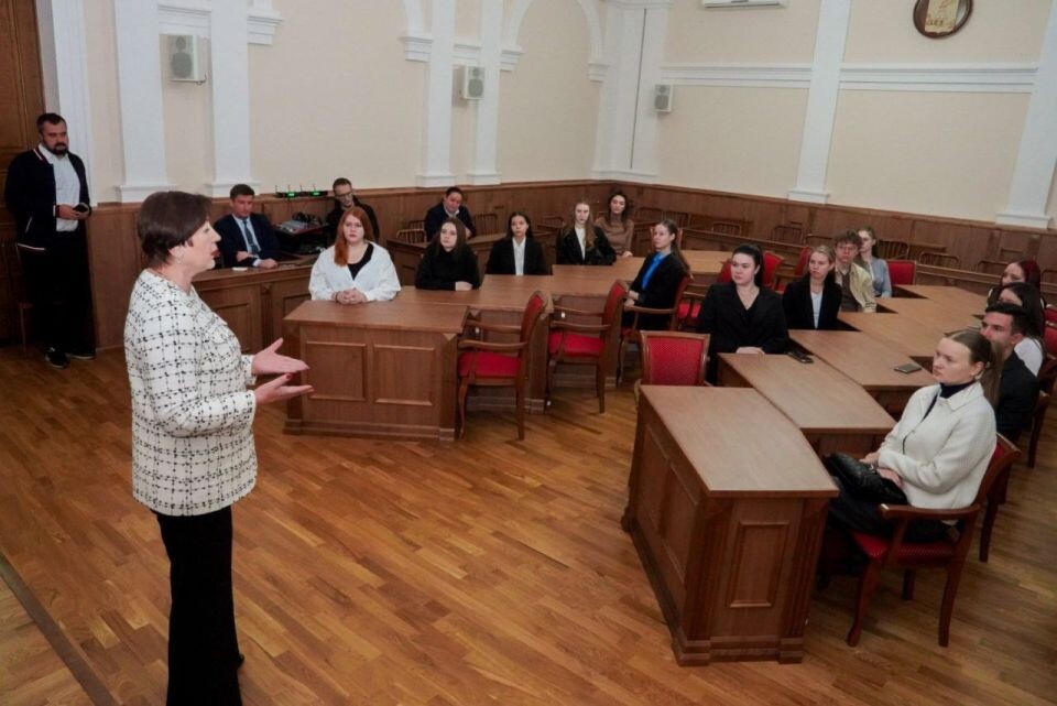    Экскурсия в Думу. Источник: Пресс-служба БГД