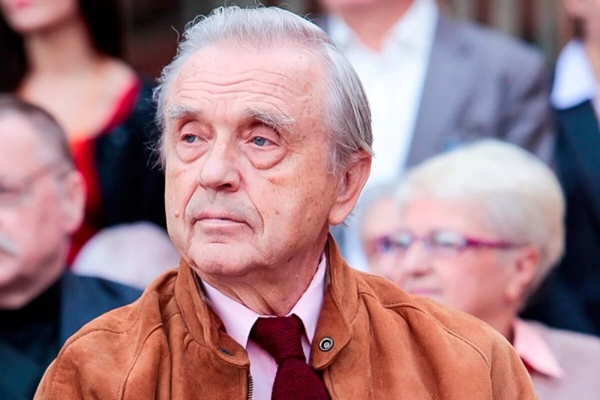    Mash: мошенники выманили у балетмейстера Олега Виноградова 15 млн рублей