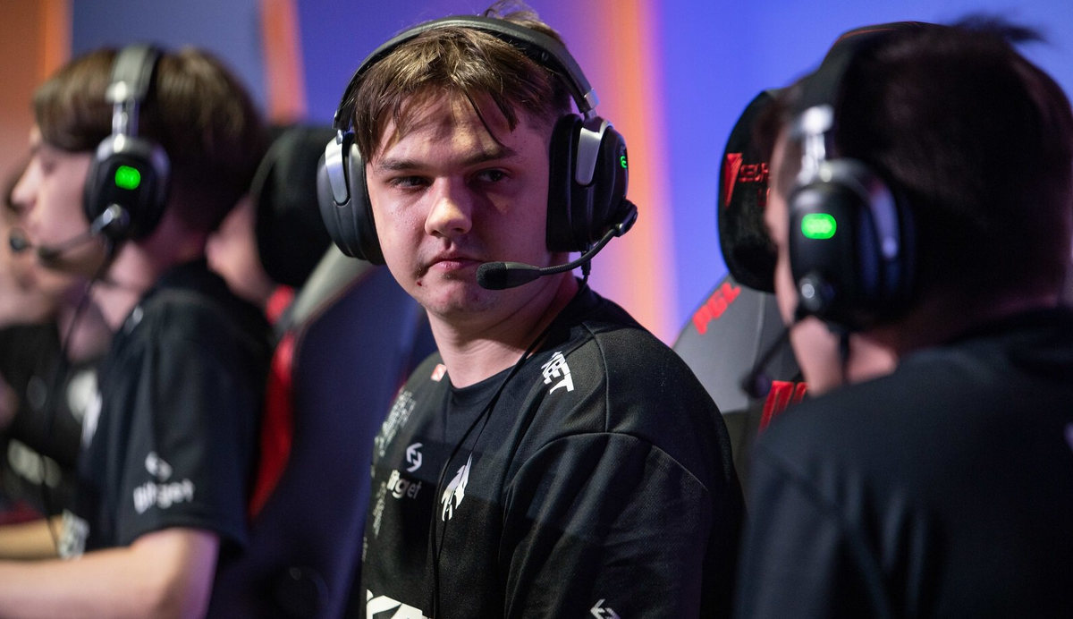     Илья Yatoro Мулярчук