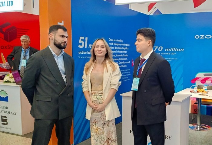 Стенд Ozon на выставке Türkmentel-2024, 14 ноября, 2024 г., Ашхабад, Туркменистан