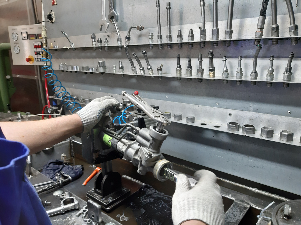 Ремонт рулевой рейки на иномарки.