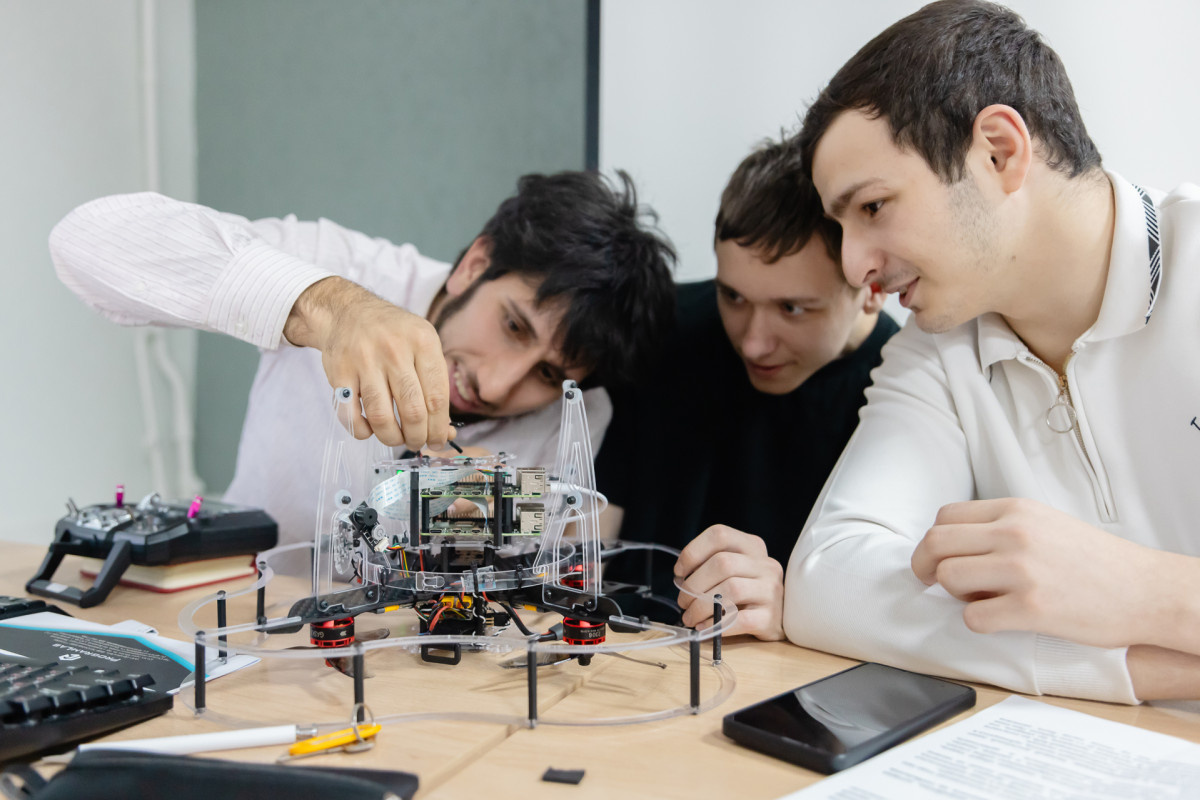    Обучающую лабораторию БПЛА открыл Нижневартовский университет