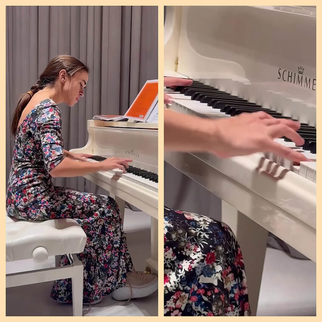 Татьяна Плаксина играет для своей мамы Шопена