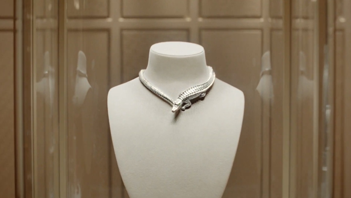 Cartier представил новогодний кампейн с участием Дэвы Кассель, снятый Дэмьеном Шазеллом