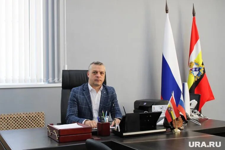 Ранее Смирнов отправил в отставку главу Суджанского района Александра Богачева. Фото: Александр Богачёв/https://vk.com/id574759280