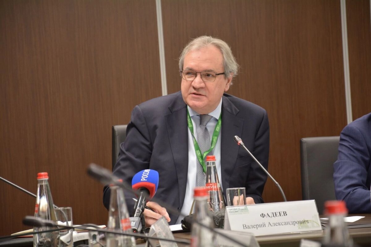 Сегодня в городе Екатеринбурге на форуме «Города России» при Президенте России Уполномоченный по правам человека Валерий Фадеев участвует. Источник: Свердловский Уполномоченный по правам человека, пресс-служба.