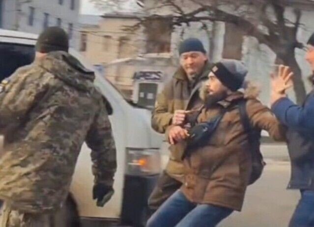     / Источник: Кадр из видео