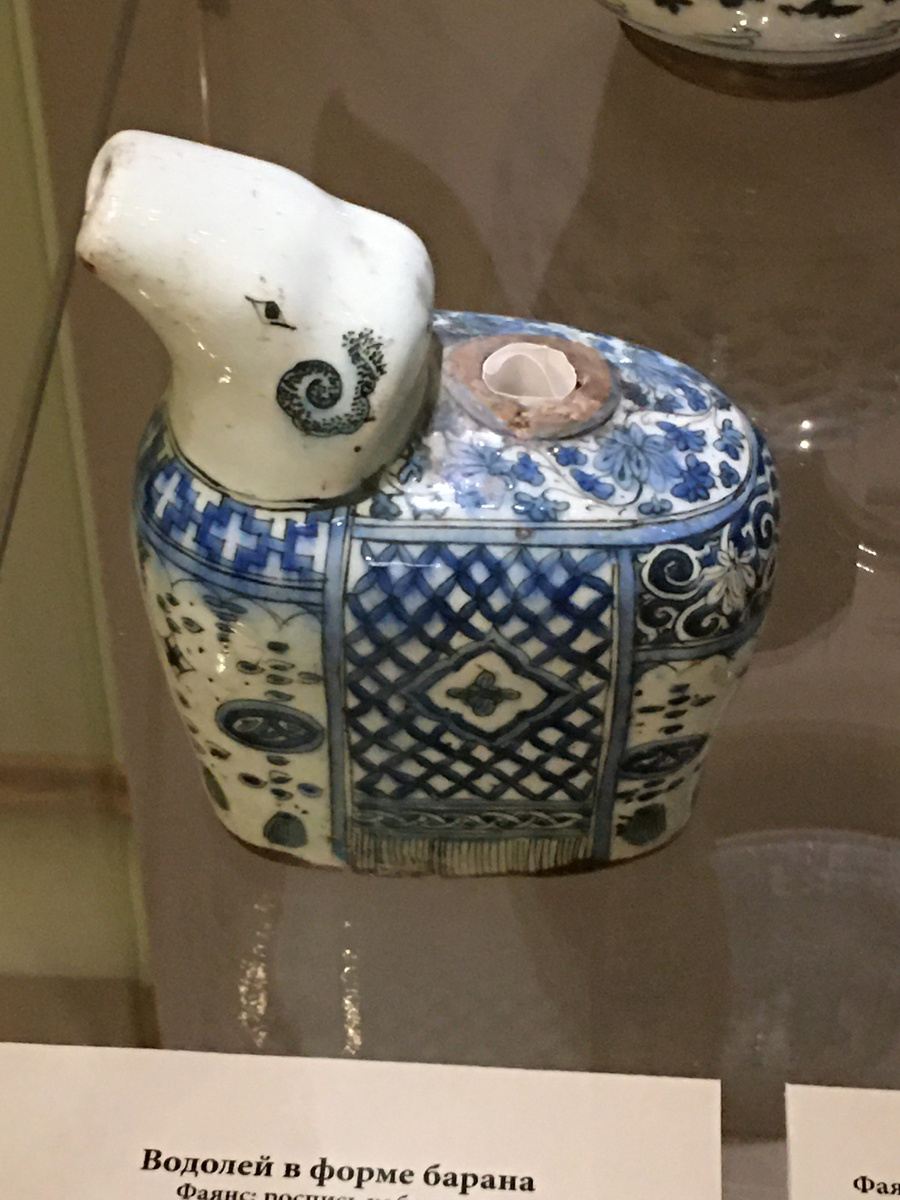 маленький керамический водолейчик