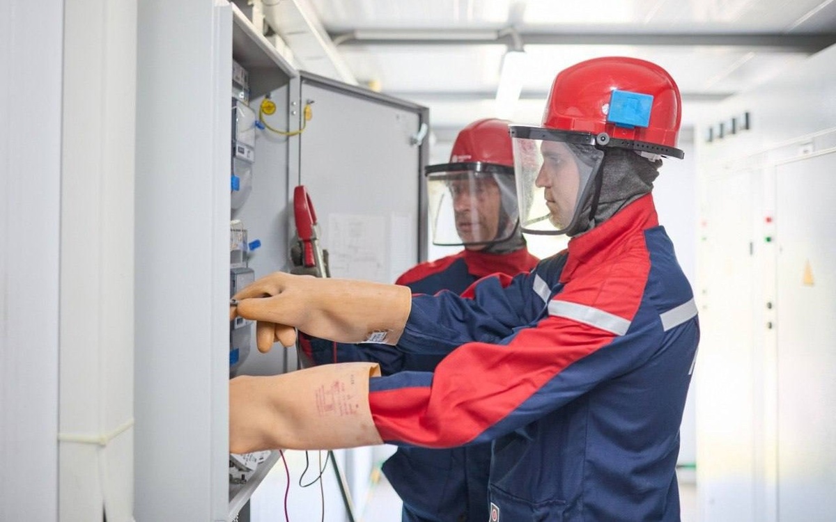    «Белгородэнерго» подключило к сетям новые зарядные станции для электромобилей Фото компании