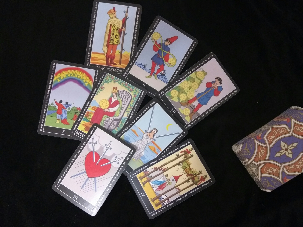 Таро для Львов на текущий месяц