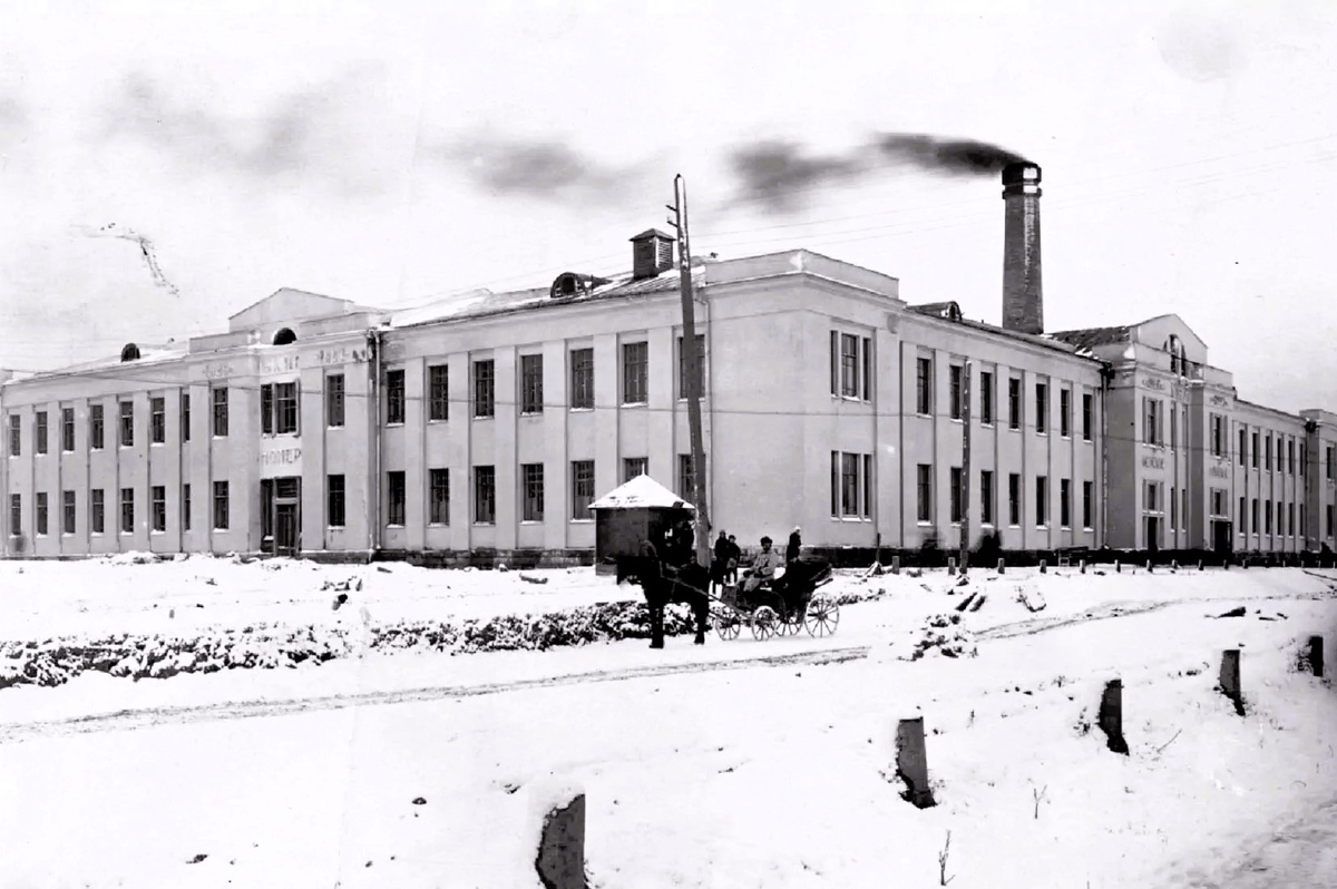 Старое здание бани на Куйбышева. Снимок из интернета