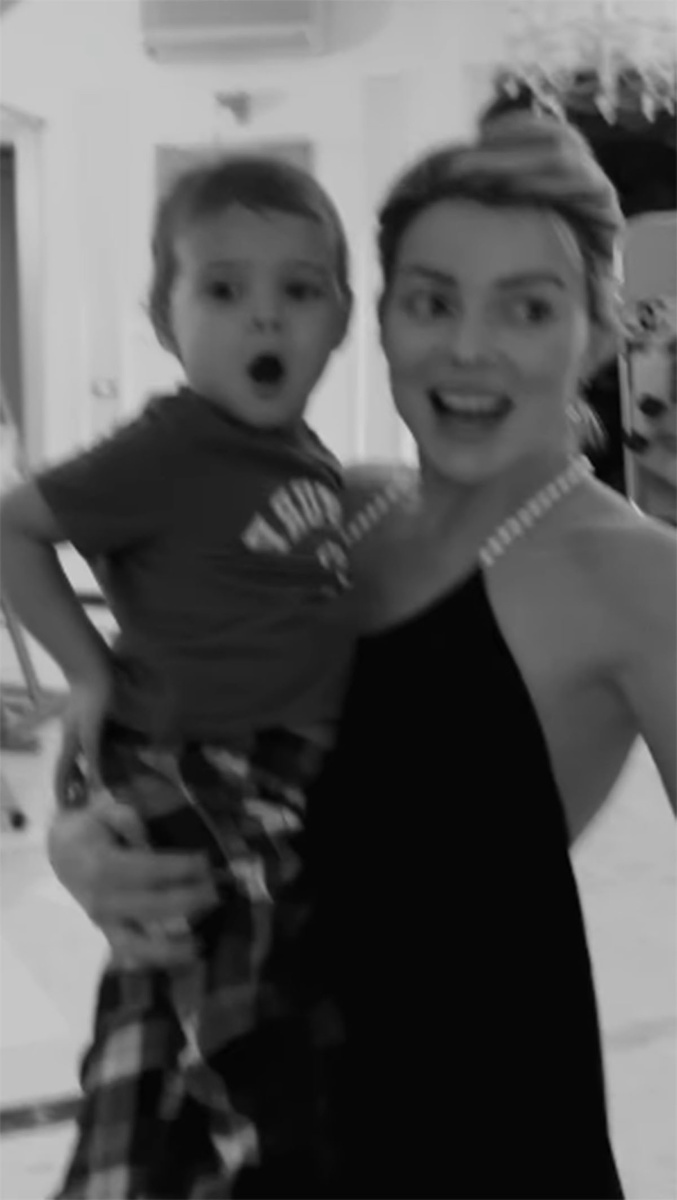 Елена Николаева с сыном Александром. Фото: соцсети Елены Николаевой