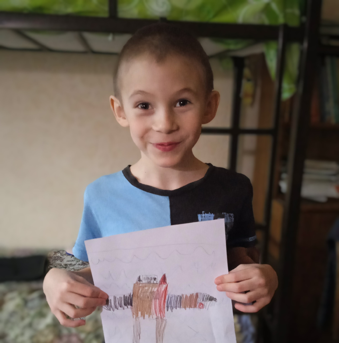 Здесь сыну лет пять.