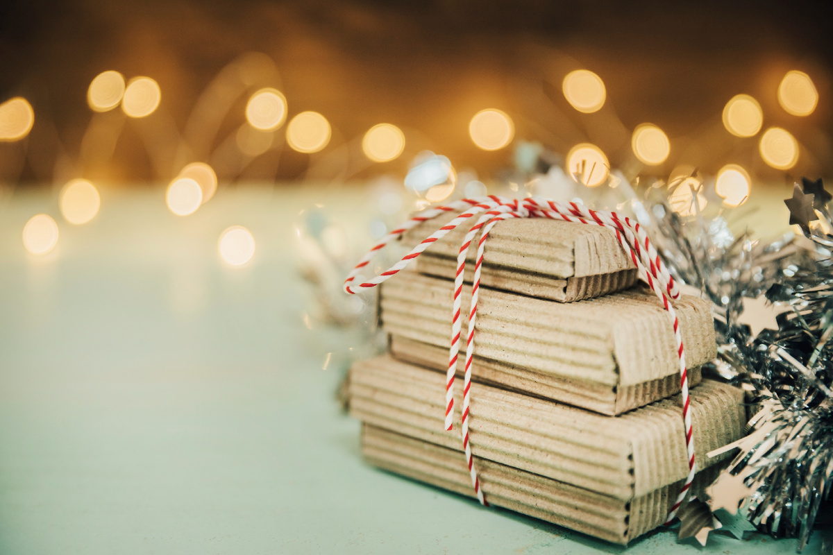 Новогодние подарочные коробки