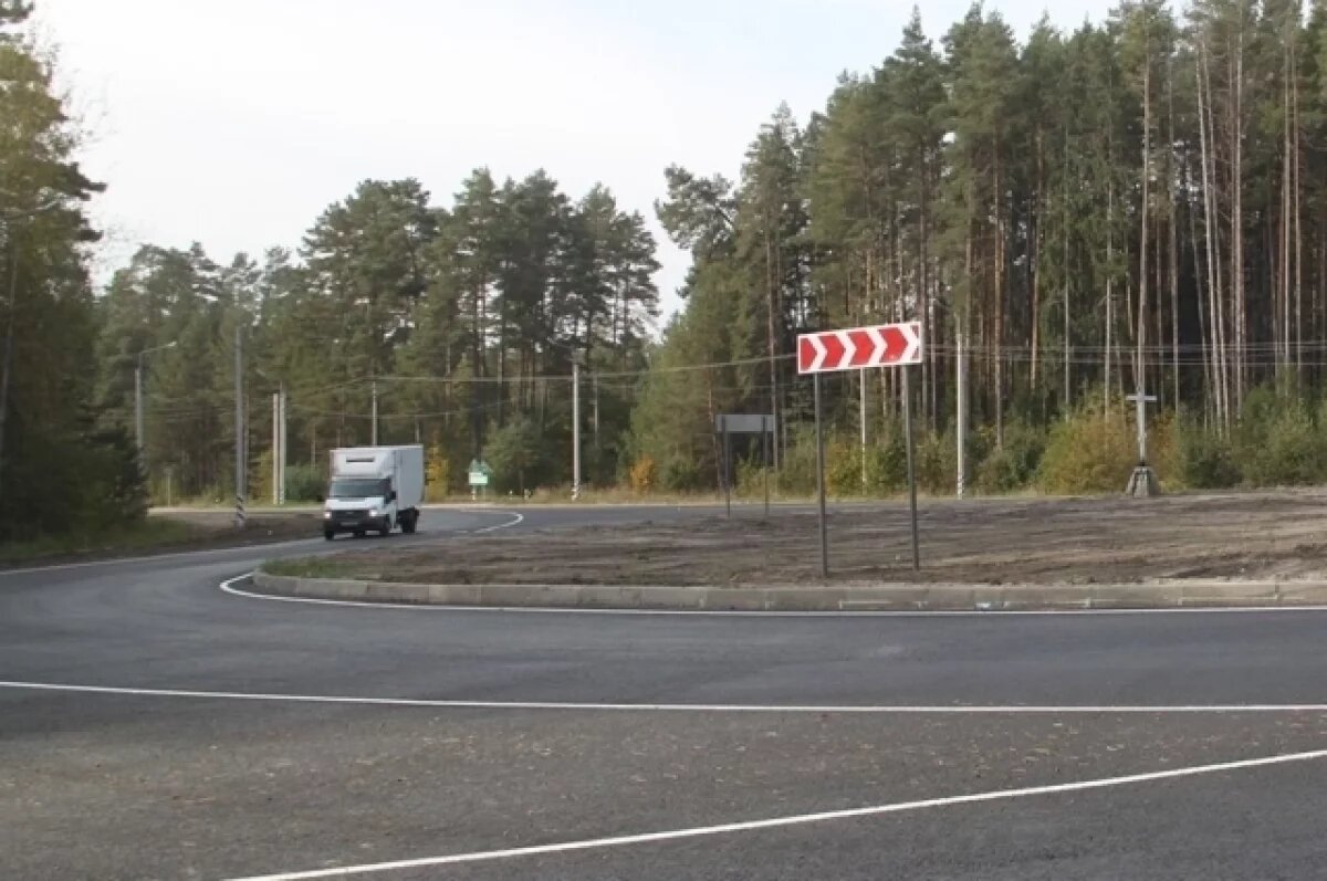    В Клинцовском районе Брянщины обновили трехкилометровый участок дороги