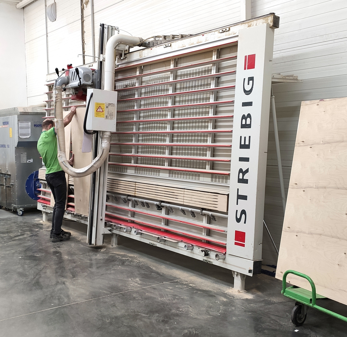 Раскрой листов фанеры