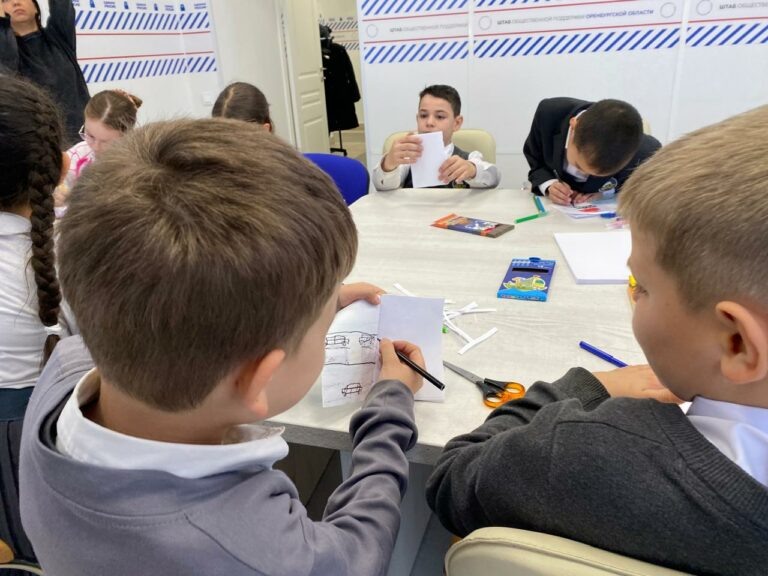    Юных оренбуржцев приглашают принять участие в фотоконкурсе ко Дню матери Марина Шарт