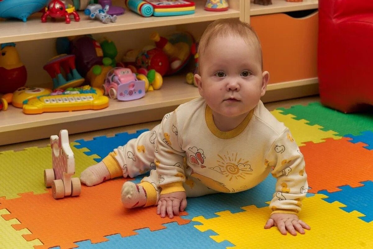 Алиса в детском доме 