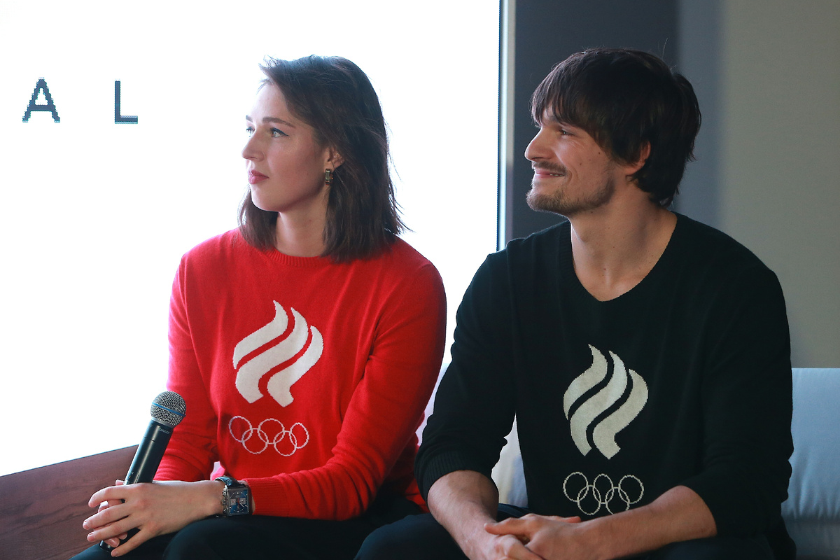 Алёна с теперь уже бывшим мужем. Который, кстати, перебрался в Россию из США. И отказался уезжать, в отличие от Заварзиной. Фото: © Dmitry Golubovich/Globallookpress 