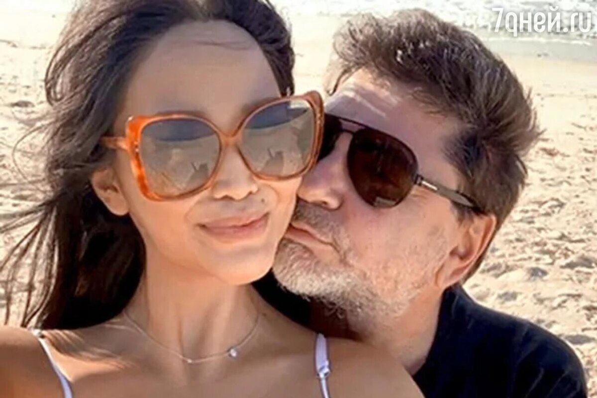    Александр Цекало с женой Соцсети