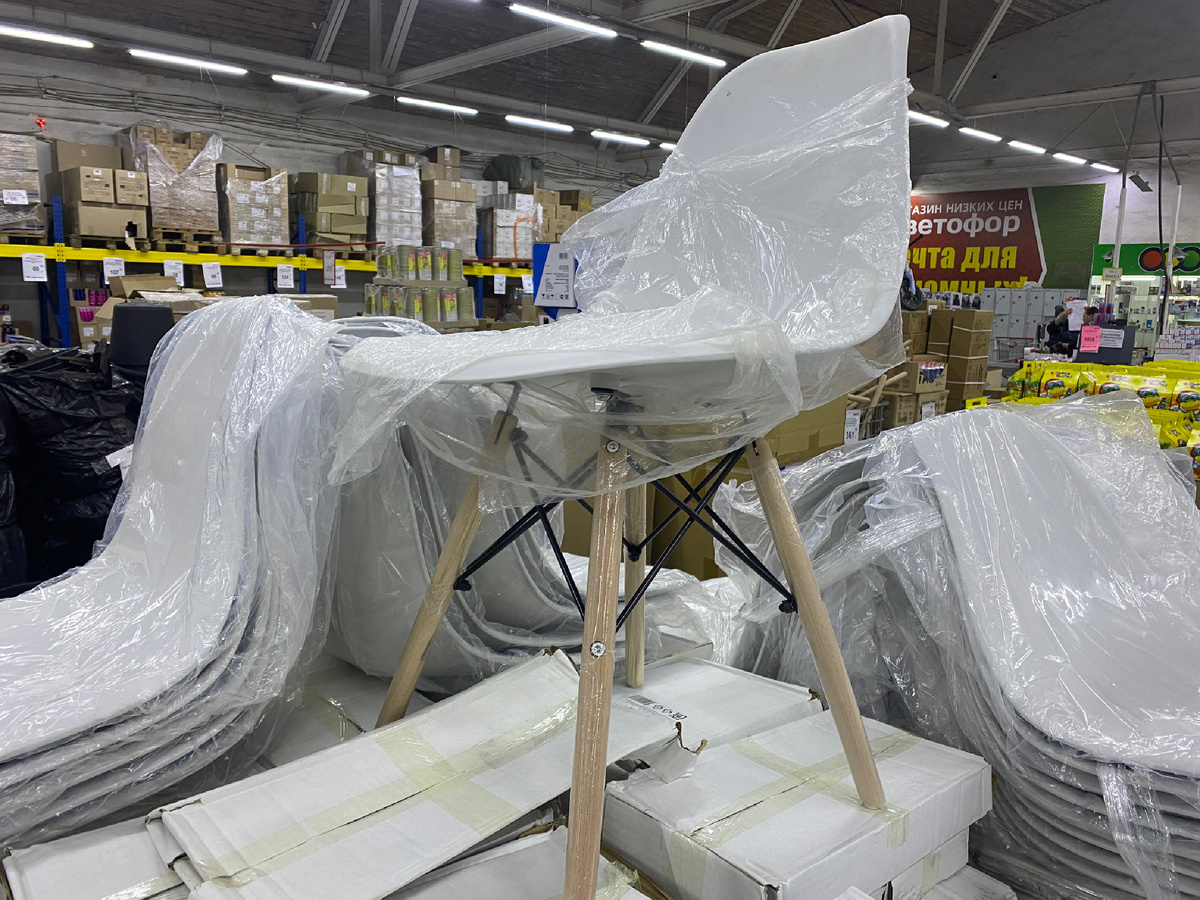 Выдерживает до 120 килограмм.