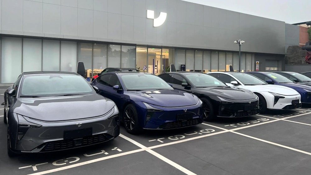 Электромобиль Jiyue 01 