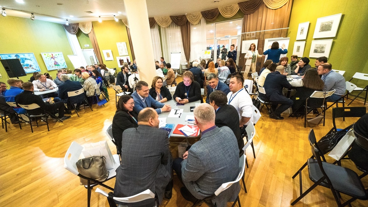    В Югре началась экспертная сессия, посвященная вопросам поддержки и развития коренных народов Севера