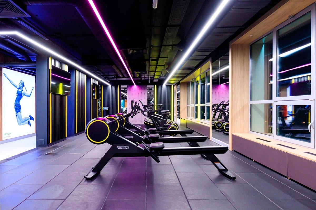 светодиодное освещение с спортзале