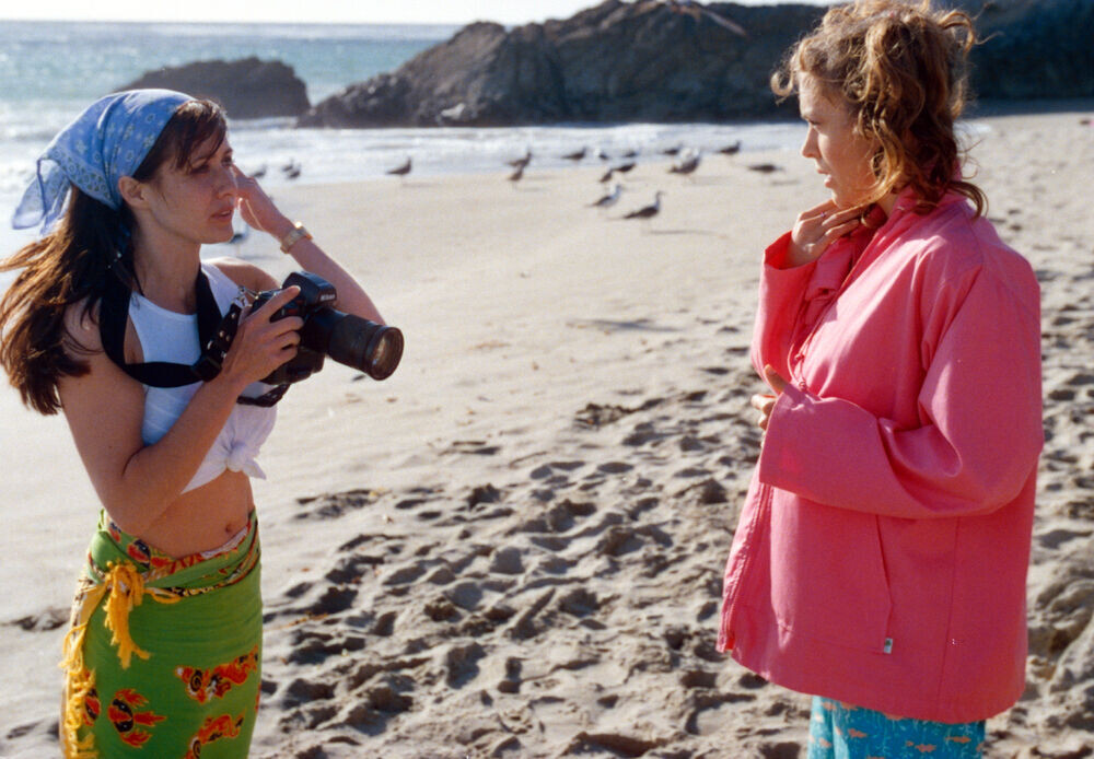Прю замечает напарницу инспектора Дэвидсона - Андреу.