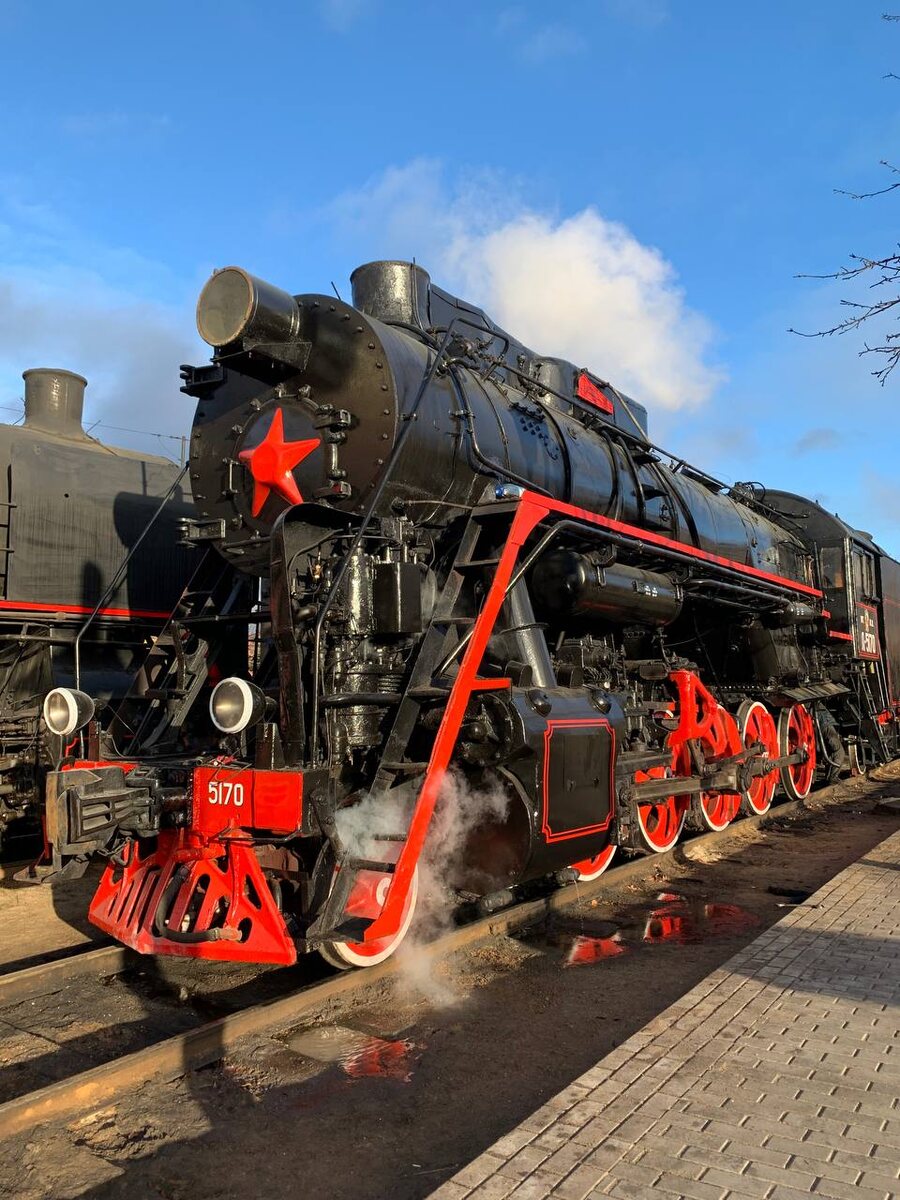 Наш паровоз, вперед лети!)