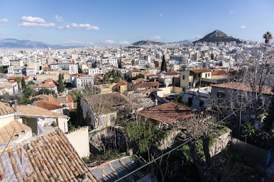 Вид с Акрополя на центральный район Афин под названием Плака.