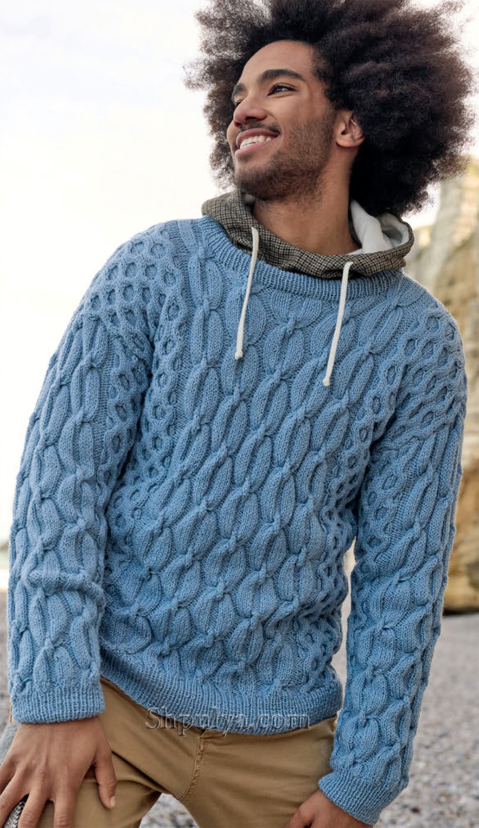 Мужской пуловер с «косами» и «сотами»