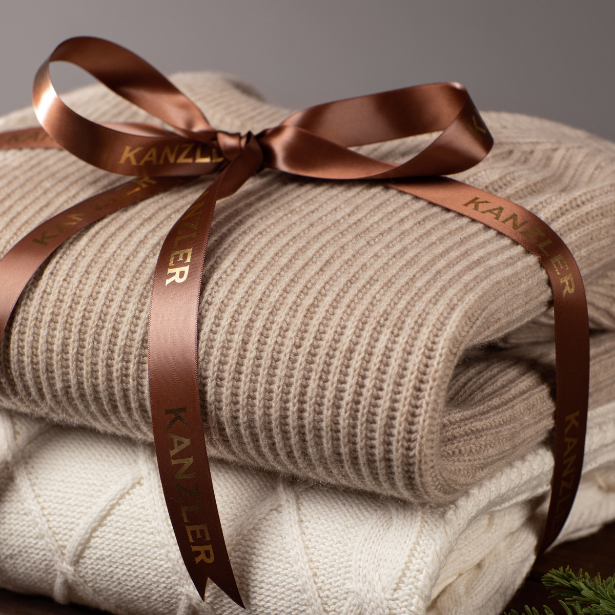 Джемперы из шерсти и кашемира KANZLER