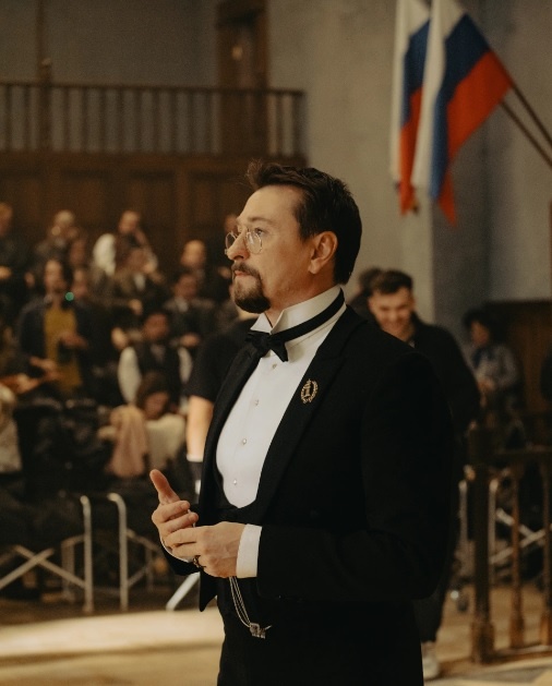 Кадр из сериала "Плевако", 2024. Источник: Кинопоиск.ру