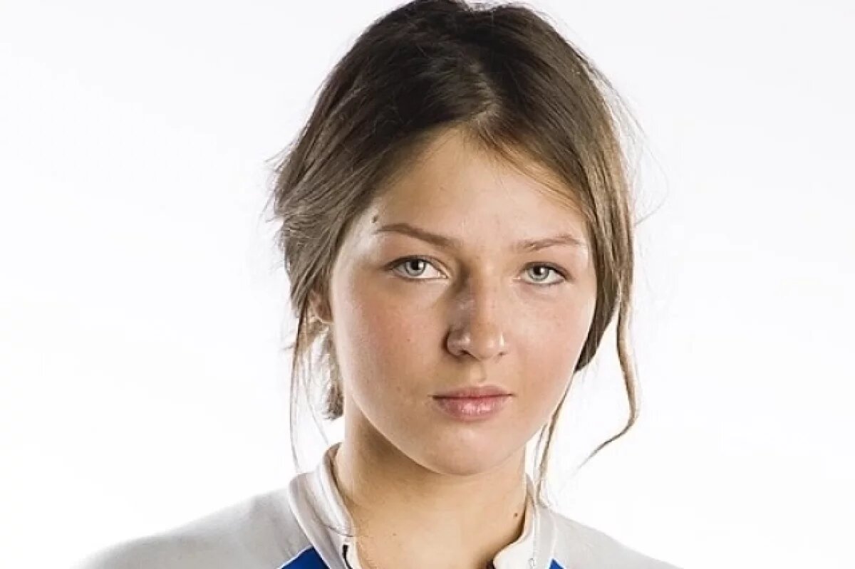    Алёна Заварзина.