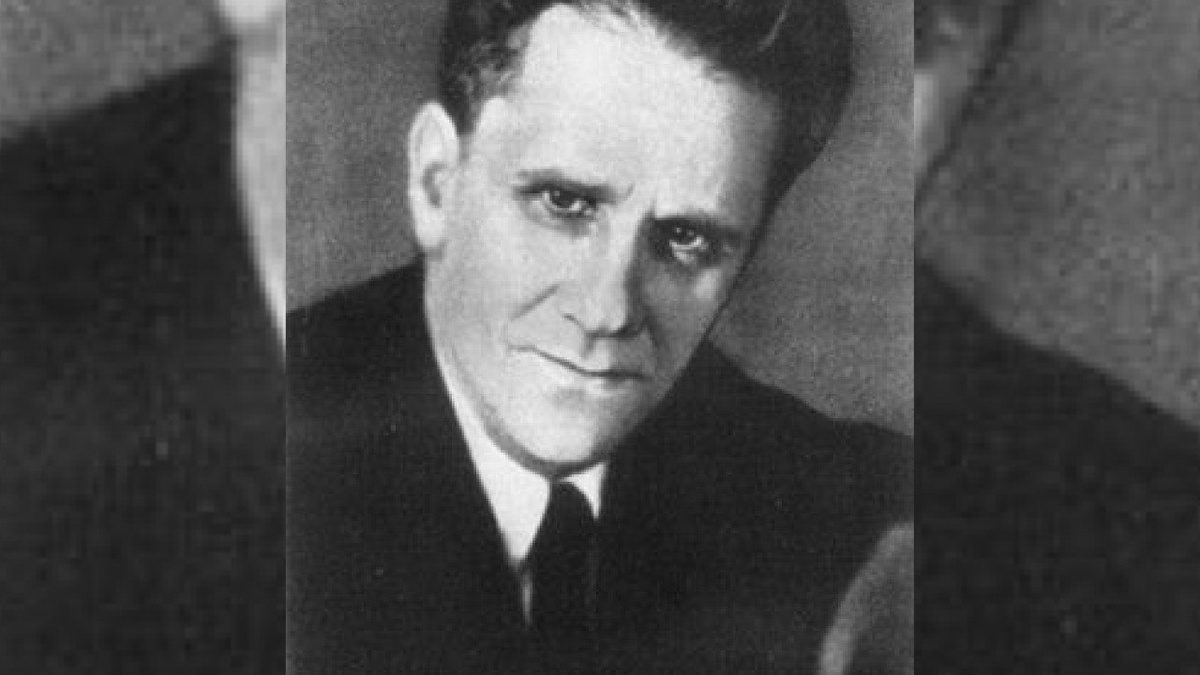    Илья Маршак, он же М. Ильин