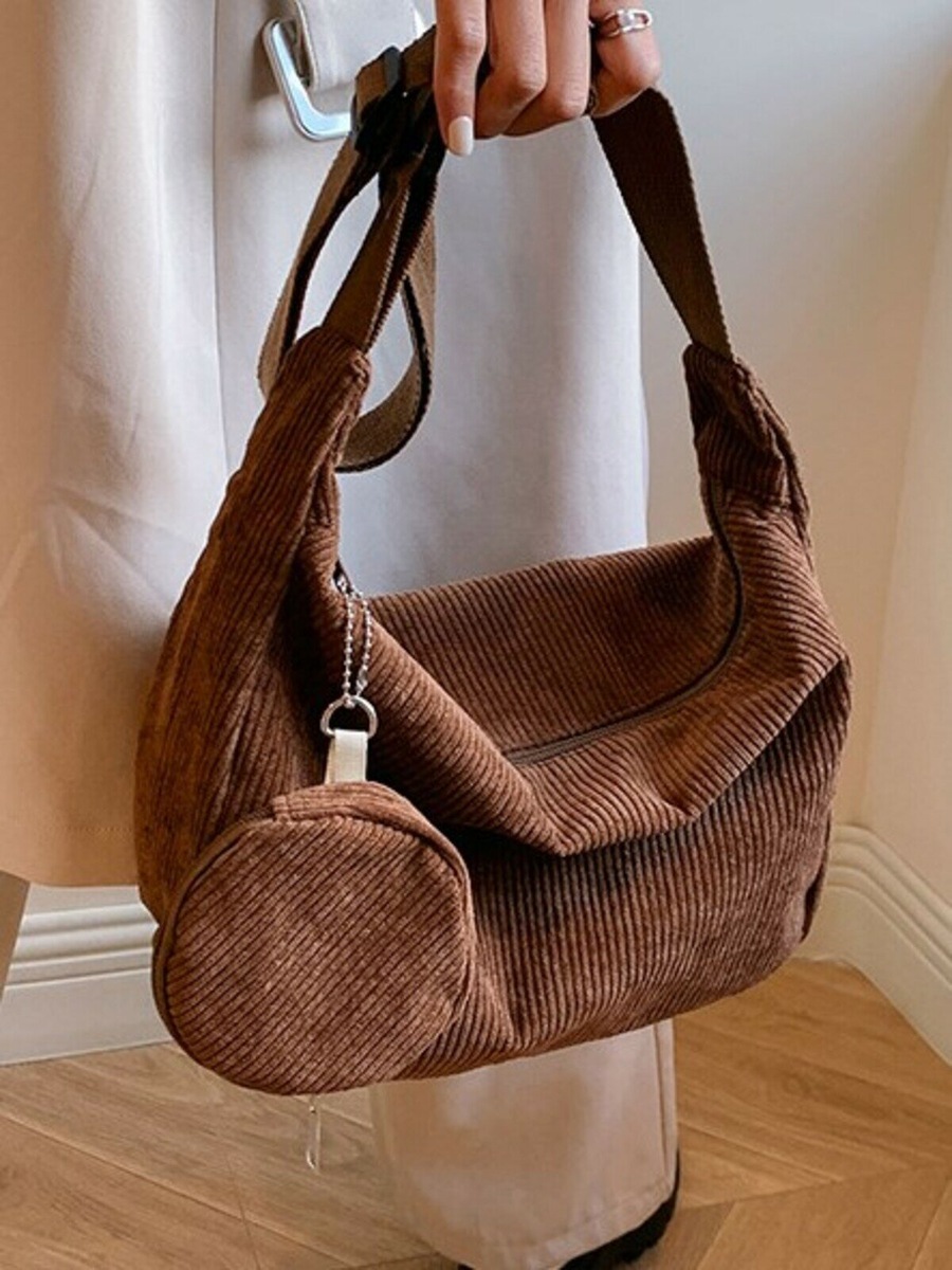 Тканевая сумка выполненая из вельвета в рубчик в приятном коричневом цвете