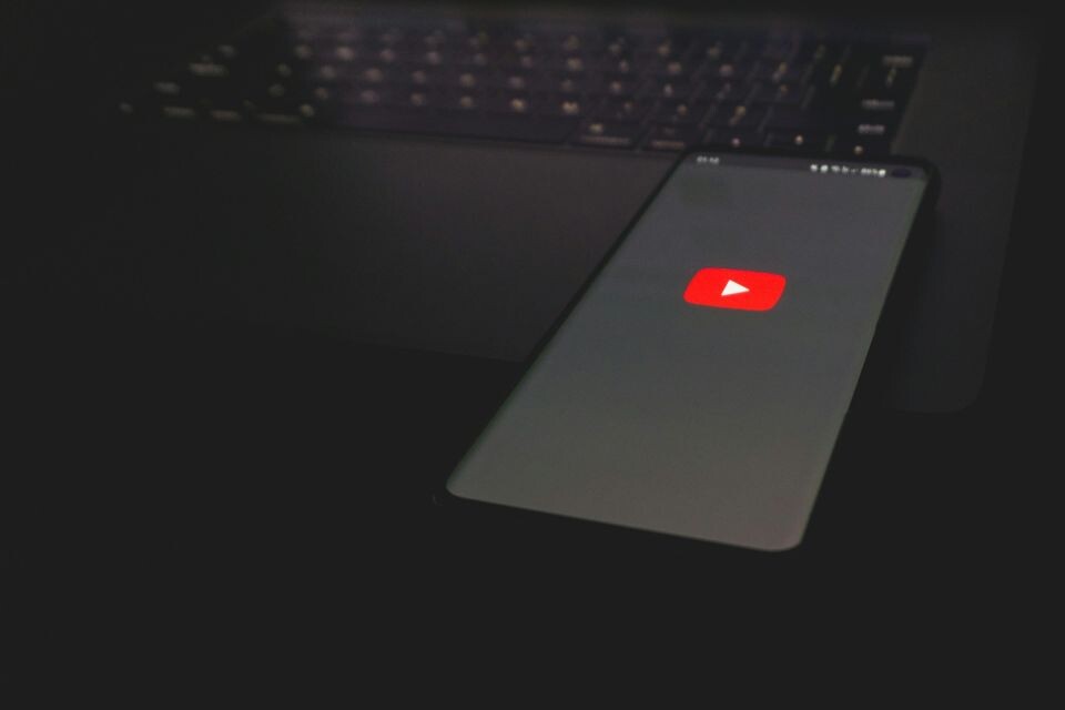    Видеохостинг YouTube. Источник: unsplash.com