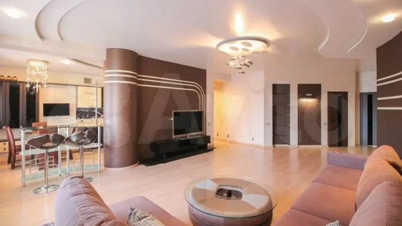     «Круглая» квартира продается в Барнауле за 32 млн рублей «Авито»