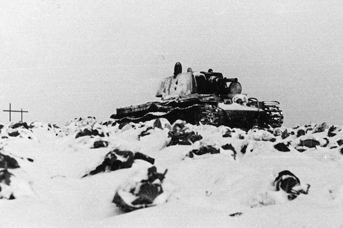Танк КВ-1 производства ЛКЗ выпуска августа - сентября 1941 года